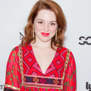 celebrity Jennifer Stone